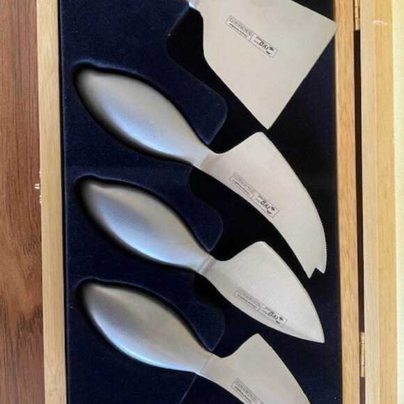 4 Piece BRAND NEW IVO Cheese Knives Set - Picture 2 of 8